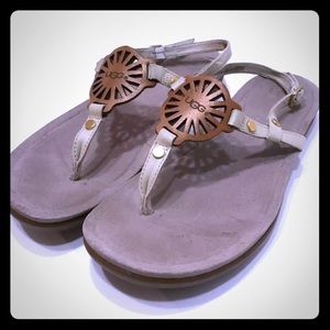 UGG Australia Ayden Beige/Brown Thong Sandals
